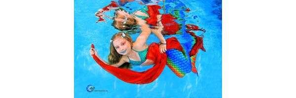 Mermaid H2O under water Fotoshooting