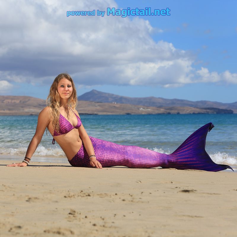https://www.magictail.net/media/image/product/189/lg/mermaid-tail-sirene-without-monofin.jpg